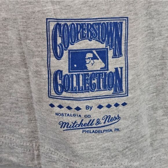 Mitchell and Ness Yankess T-shirt. Size Large. NWT - Picture 3 of 5